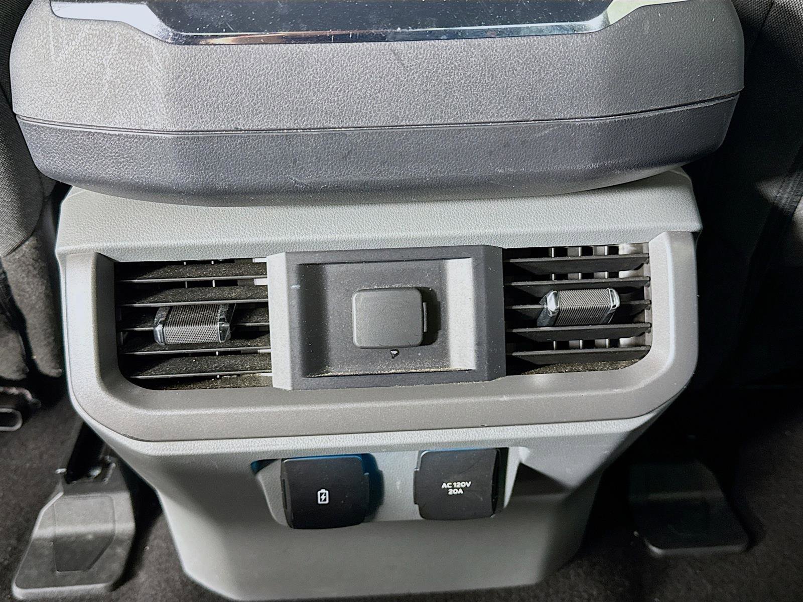 2024 Ford F-150 XLT photo 24