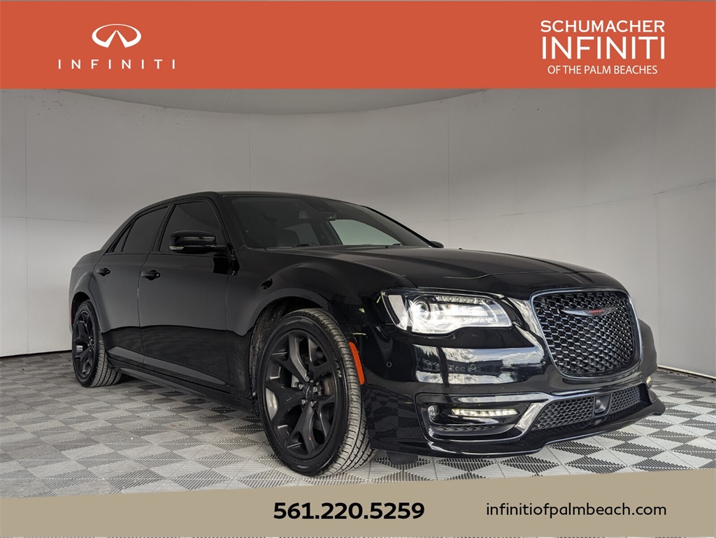 2021 Chrysler 300 S's photo