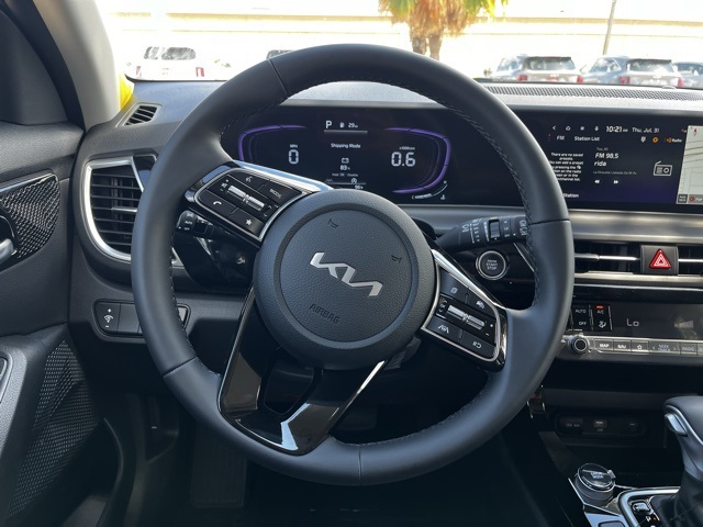 2025 Kia Seltos S photo 4
