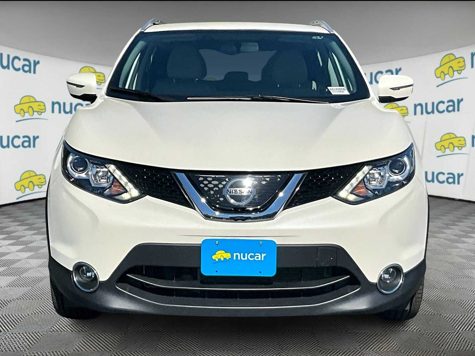 2018 Nissan Rogue Sport SL photo 2