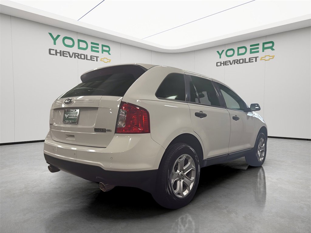 2013 Ford Edge SE photo 4