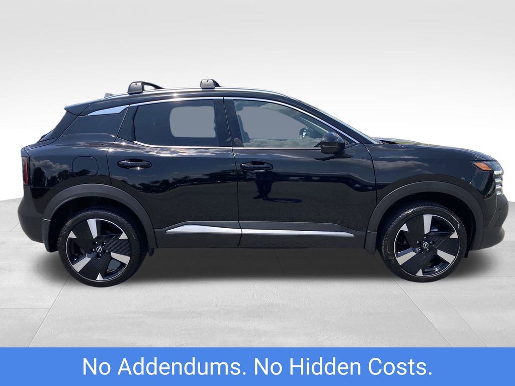 2025 Nissan Kicks SR photo 3