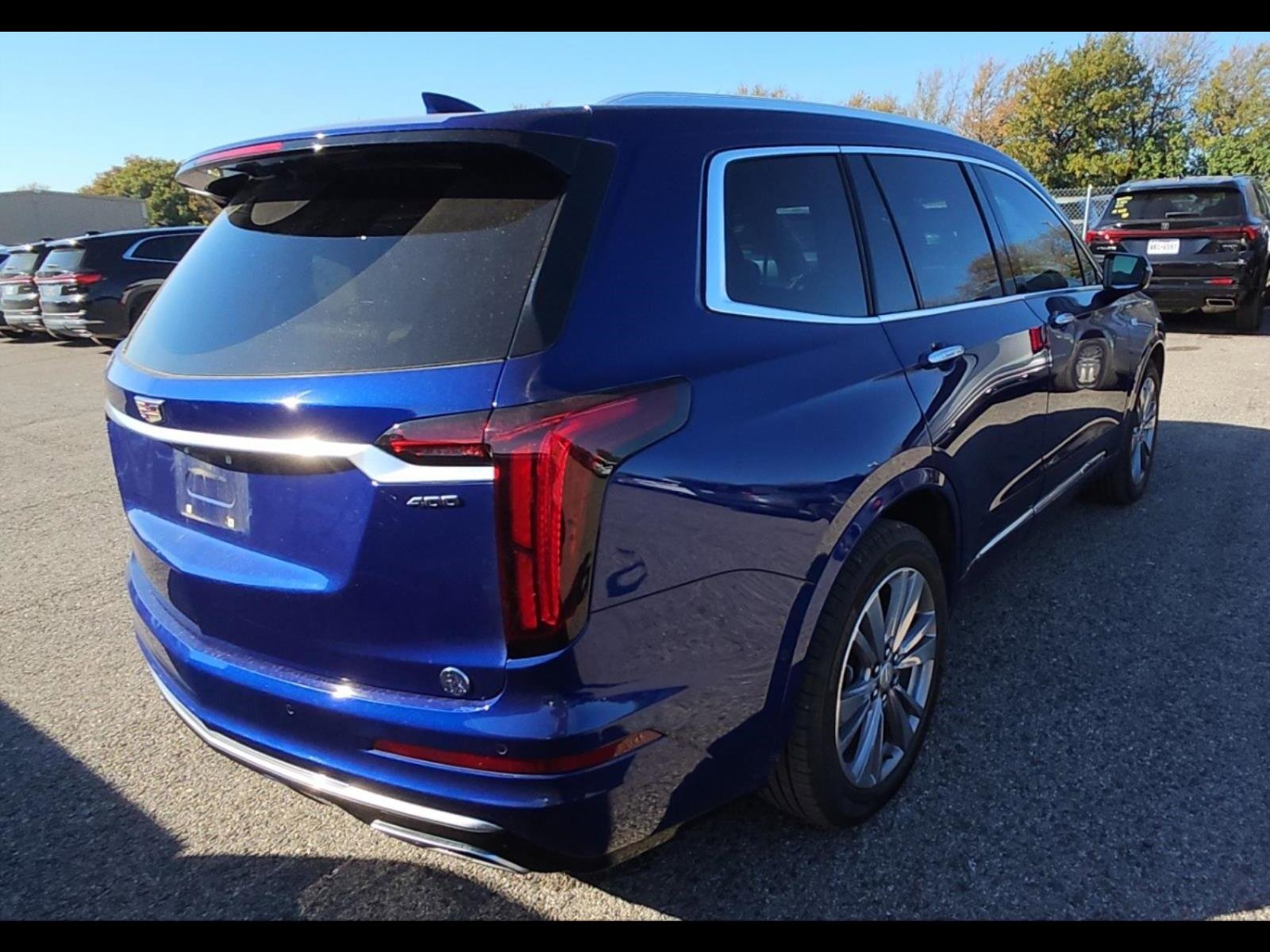 2025 Cadillac XT6 Premium Luxury photo 4