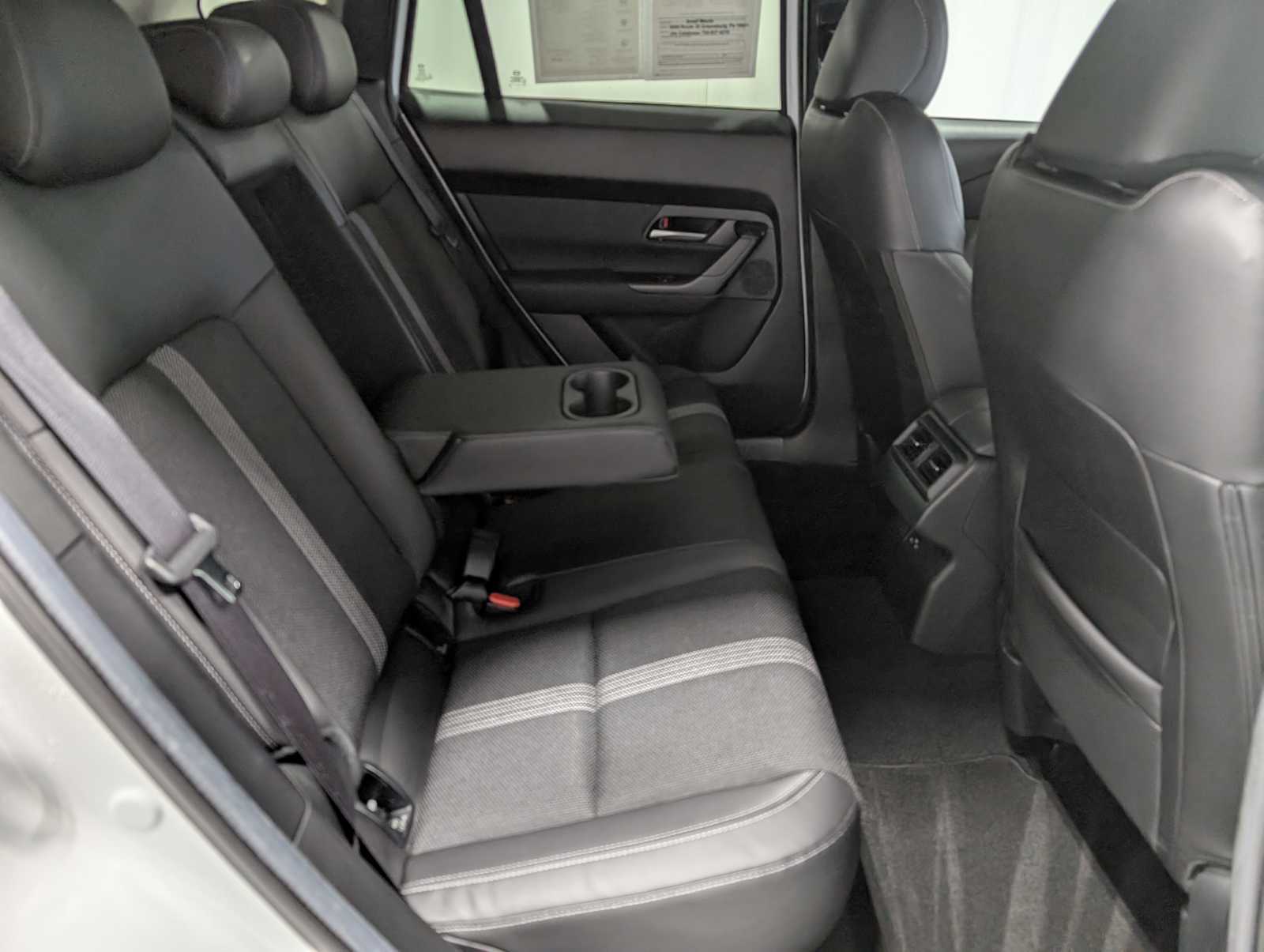 2025 Mazda CX-50 2.5 S Preferred photo 34
