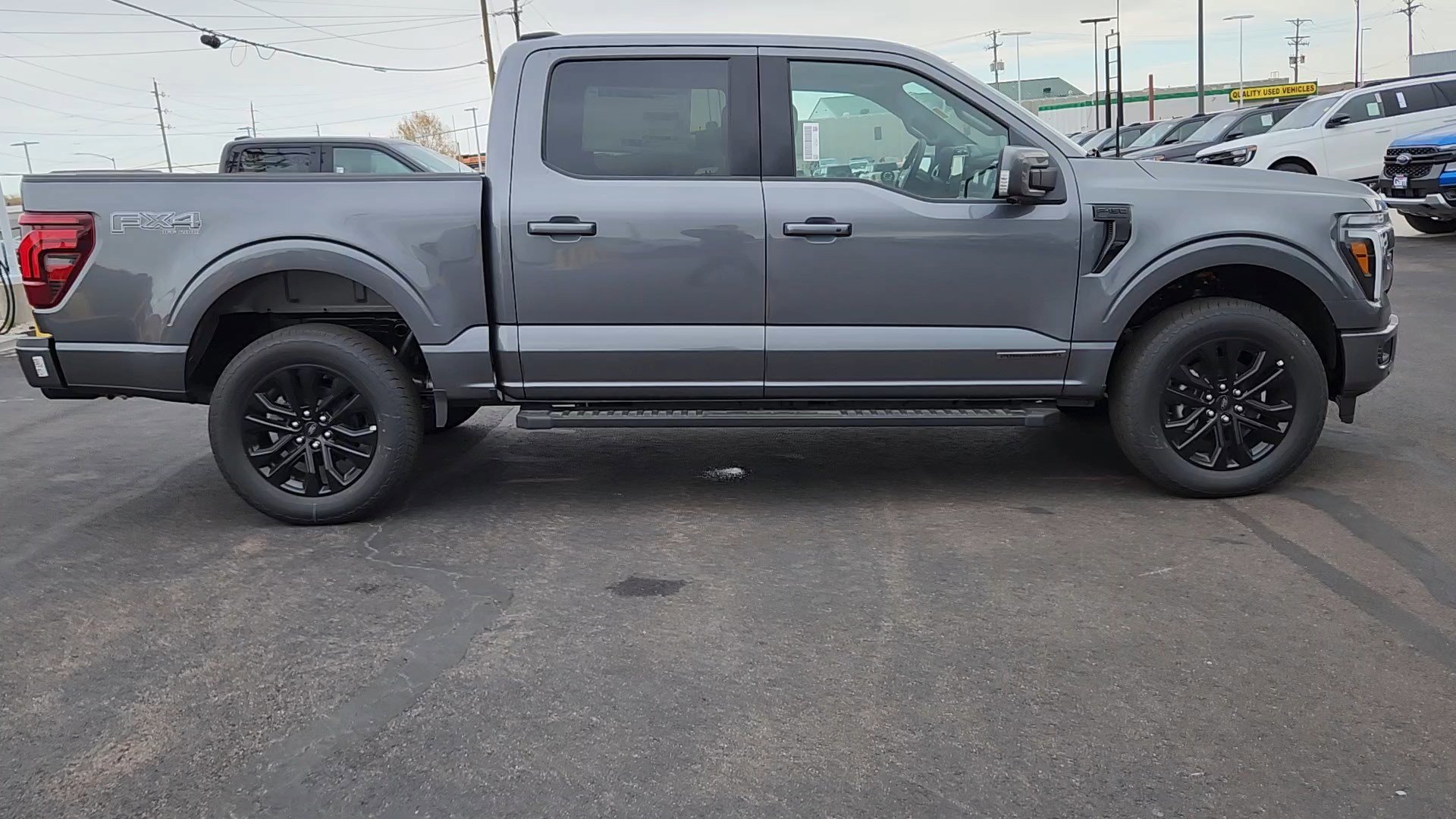 2025 Ford F-150 Lariat photo 4