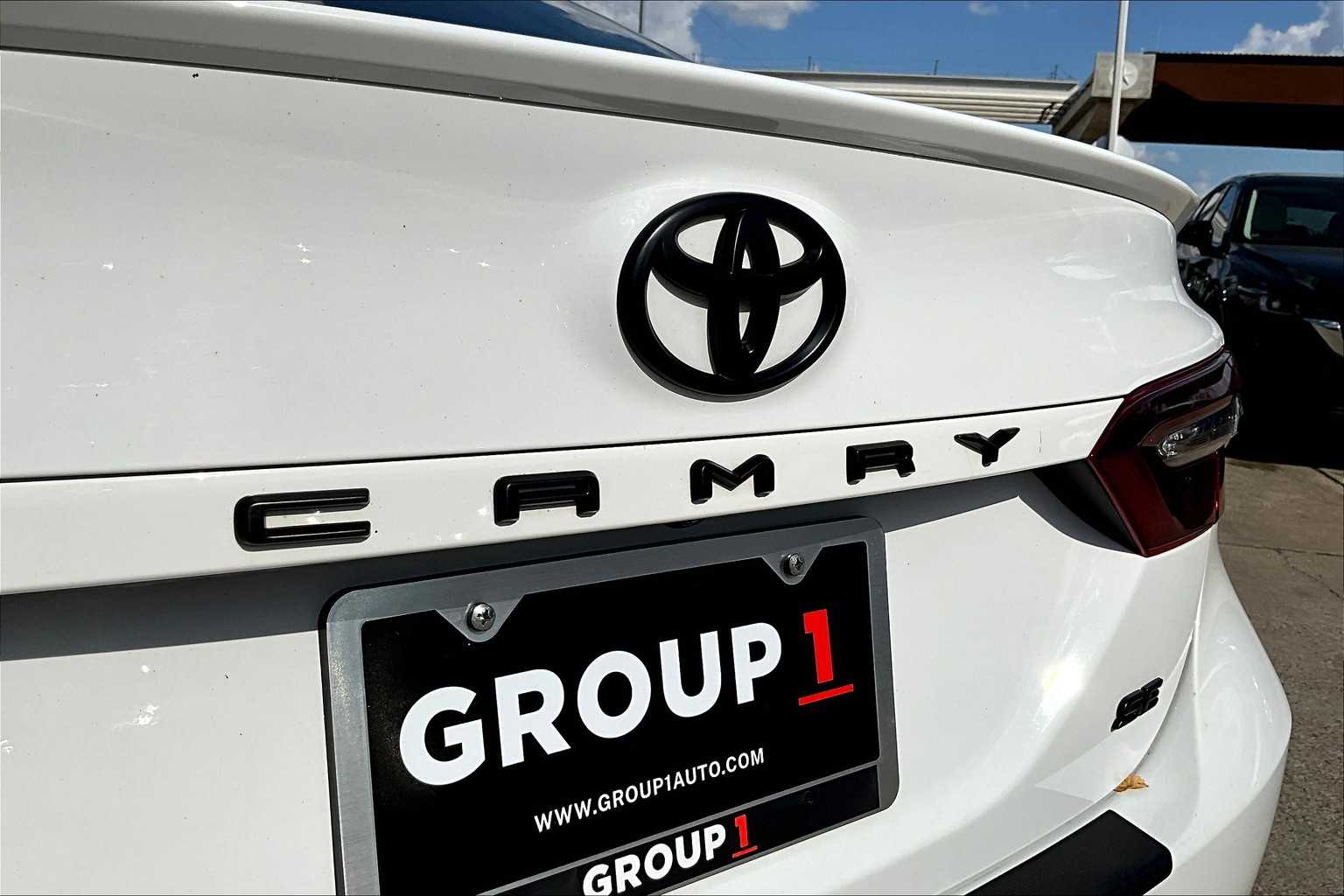 2023 Toyota Camry SE photo 29