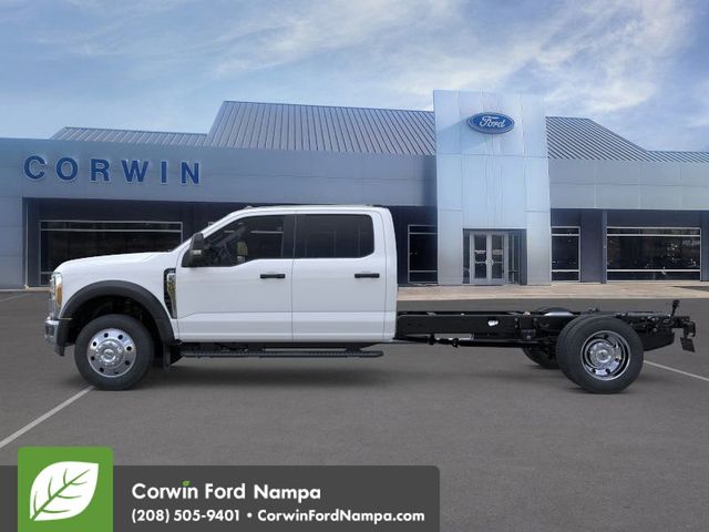2025 Ford F-550 XLT photo 4