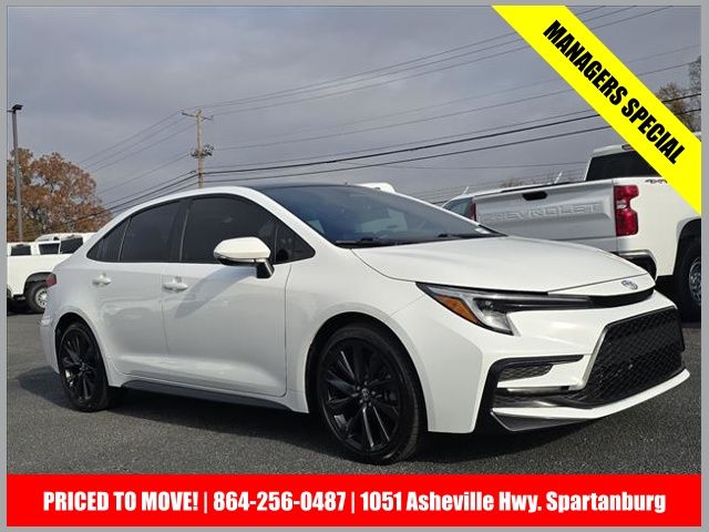 2024 Toyota Corolla SE's photo