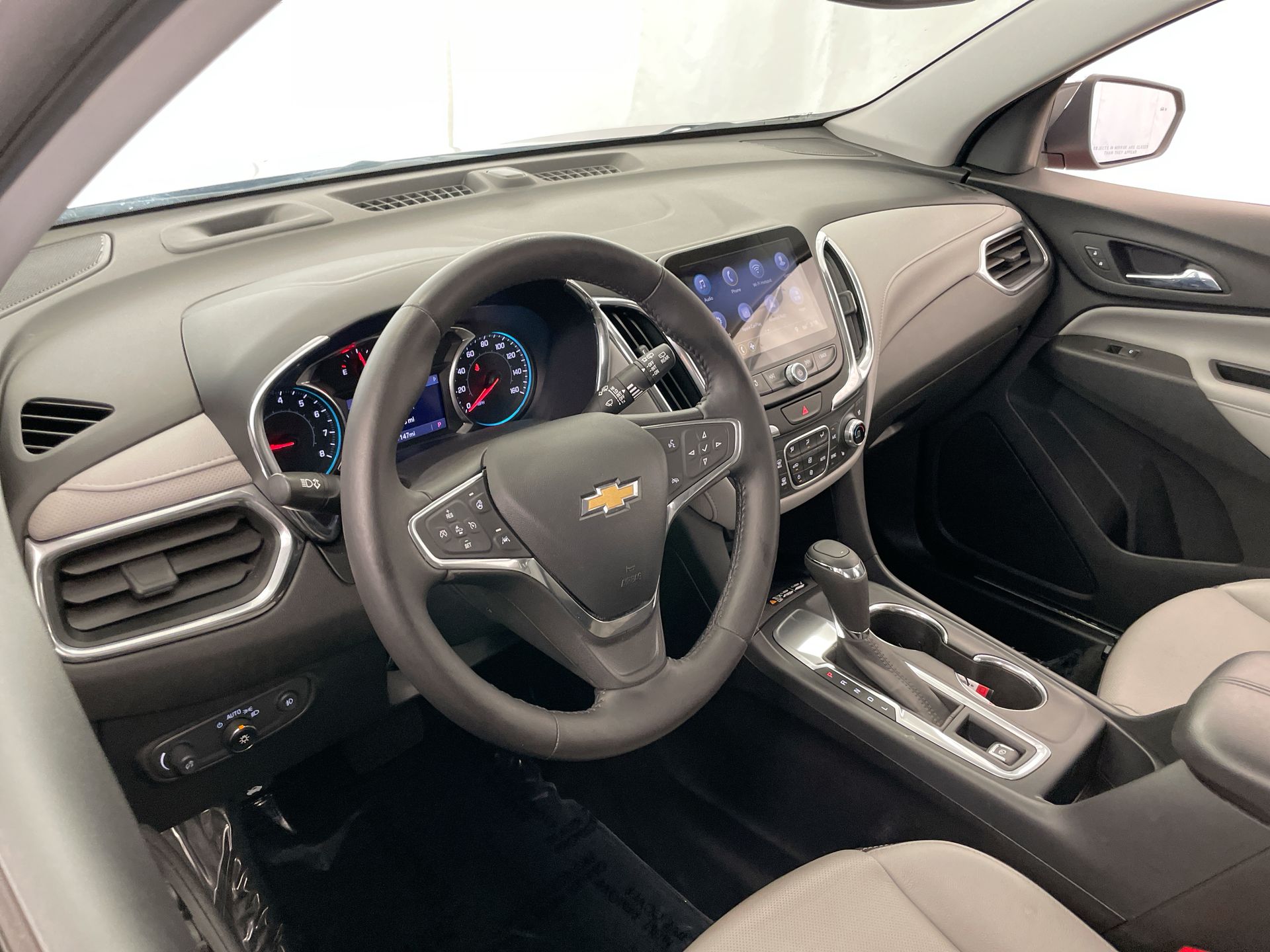 2020 Chevrolet Equinox Premier photo 10