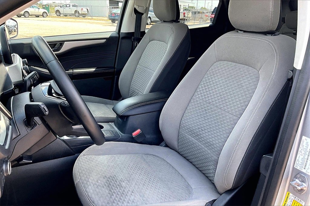 2022 Ford Escape SE photo 16