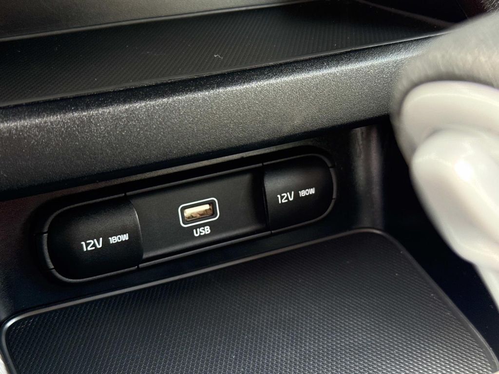 2022 Kia Forte LXS photo 27