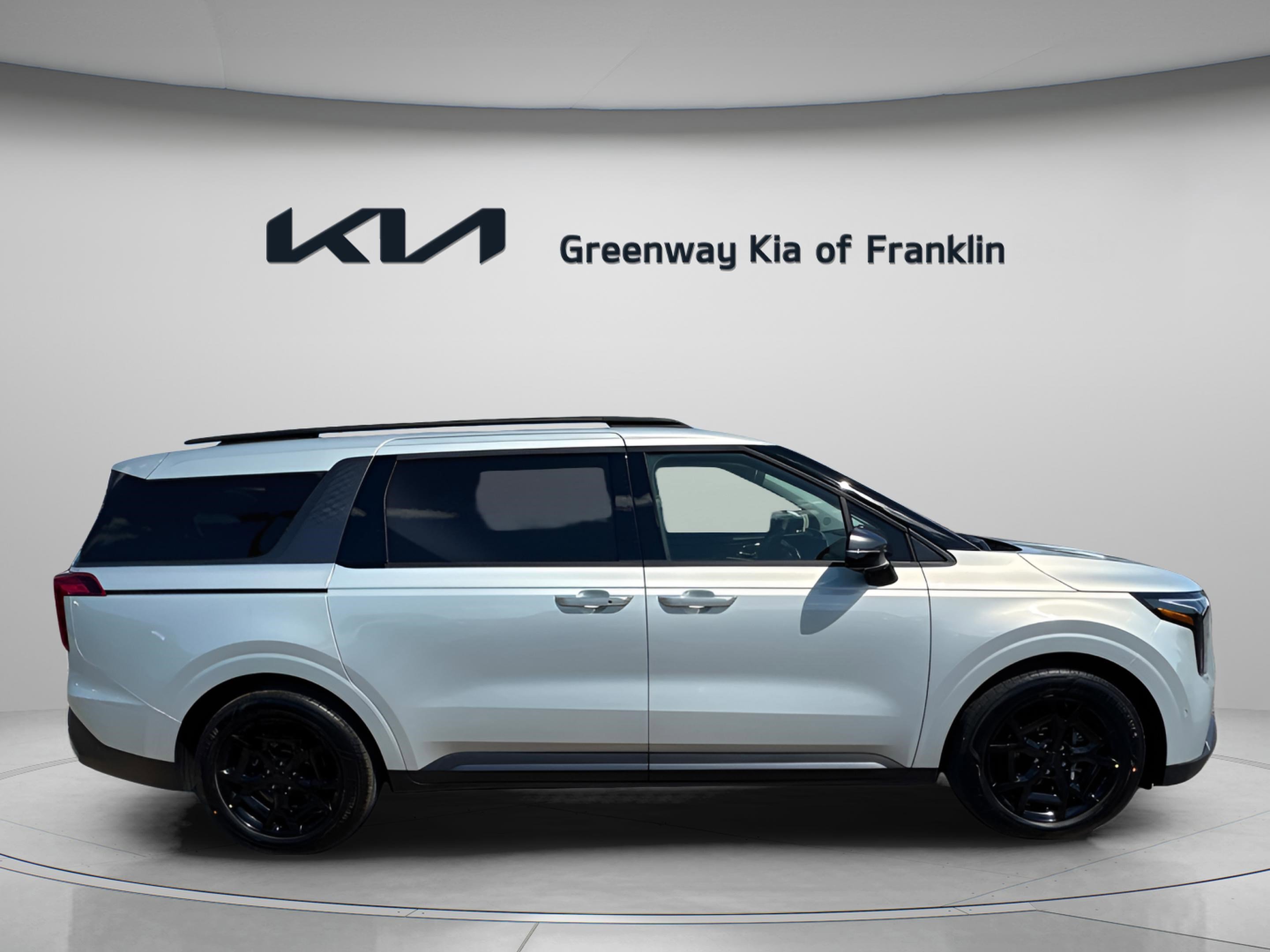 2026 Kia Carnival SX photo 8