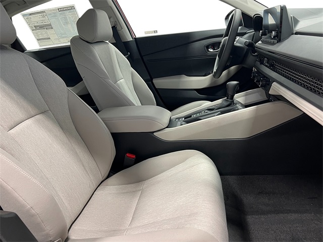 2025 Honda Accord LX photo 25