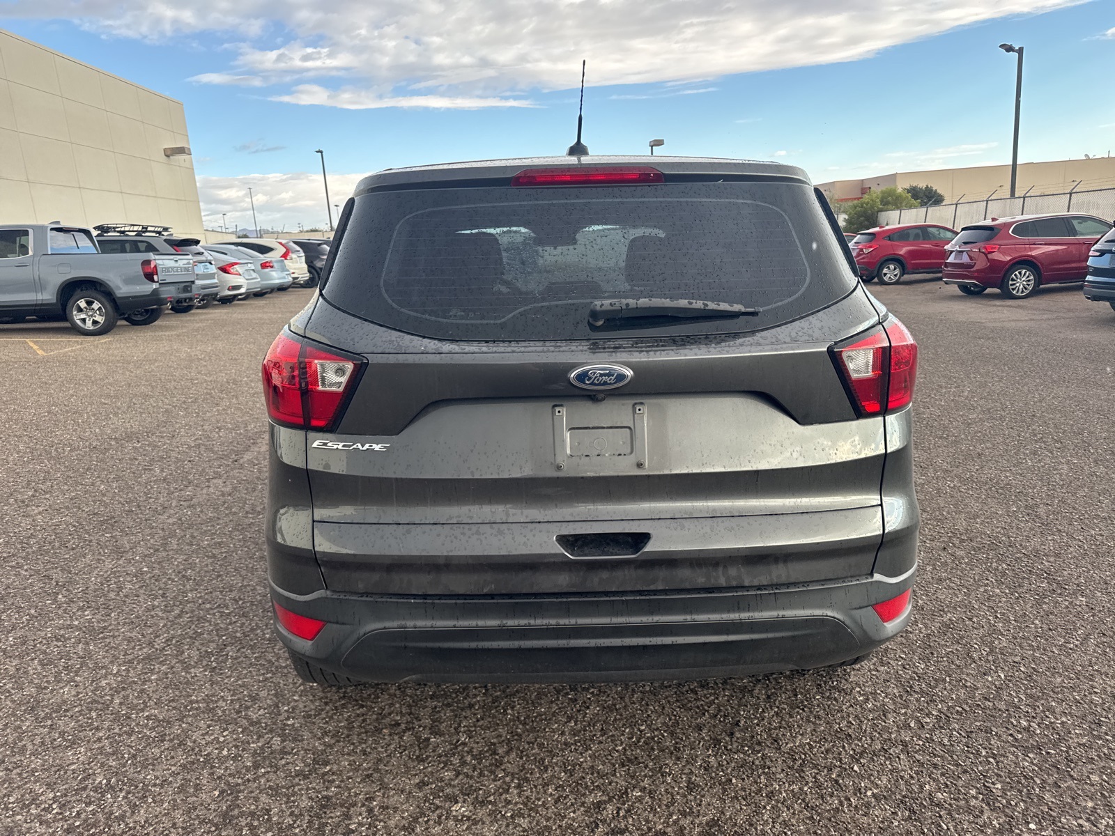 2019 Ford Escape S photo 3