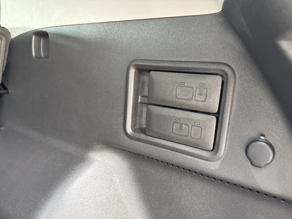 2023 Gmc Terrain SLE photo 18