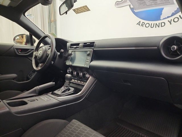 2022 Toyota GR86 Base photo 22