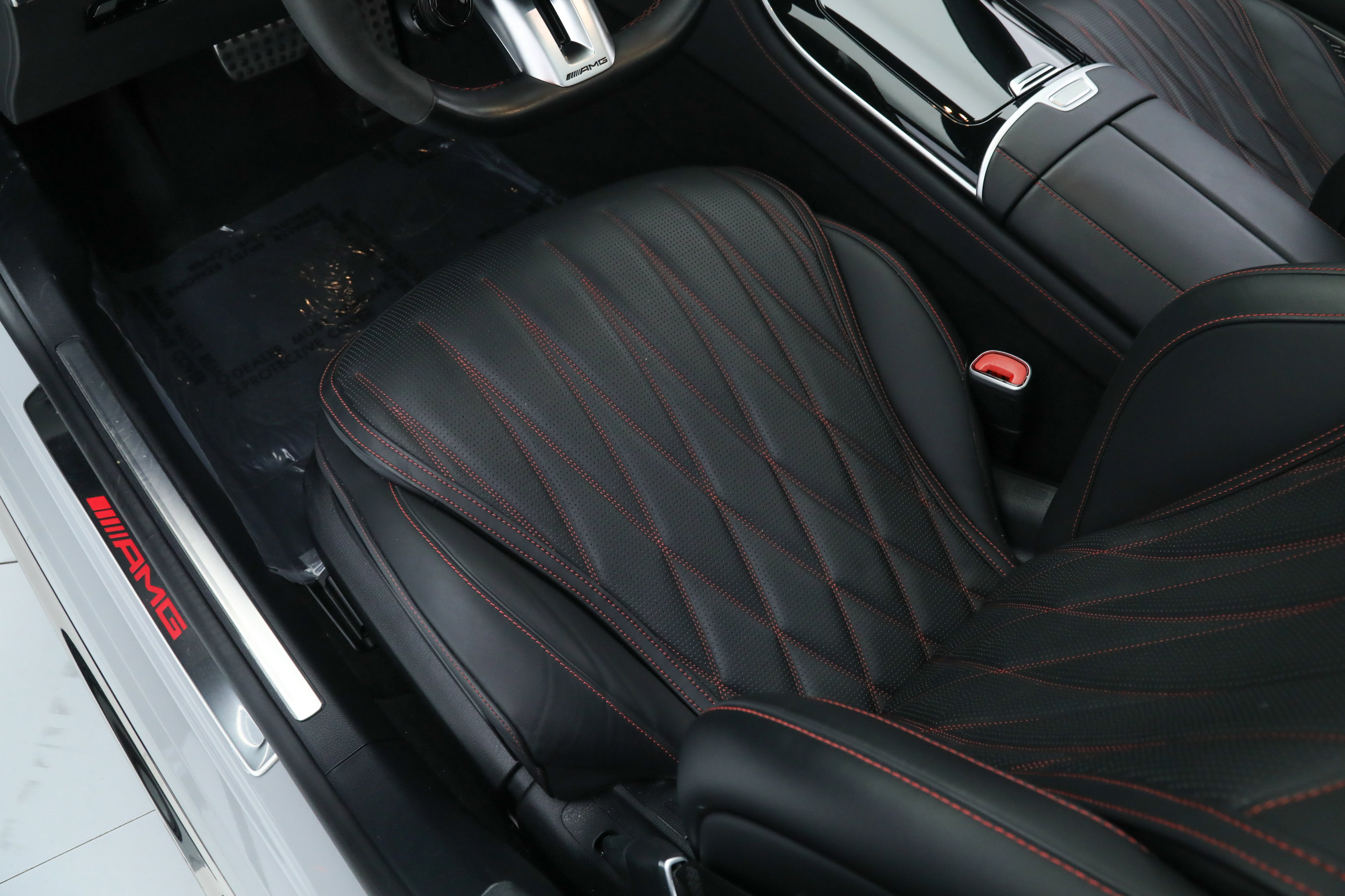 2024 Mercedes Benz S AMG 63 E PERFORMANCE photo 23