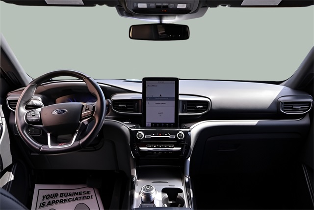 2022 Ford Explorer ST photo 2