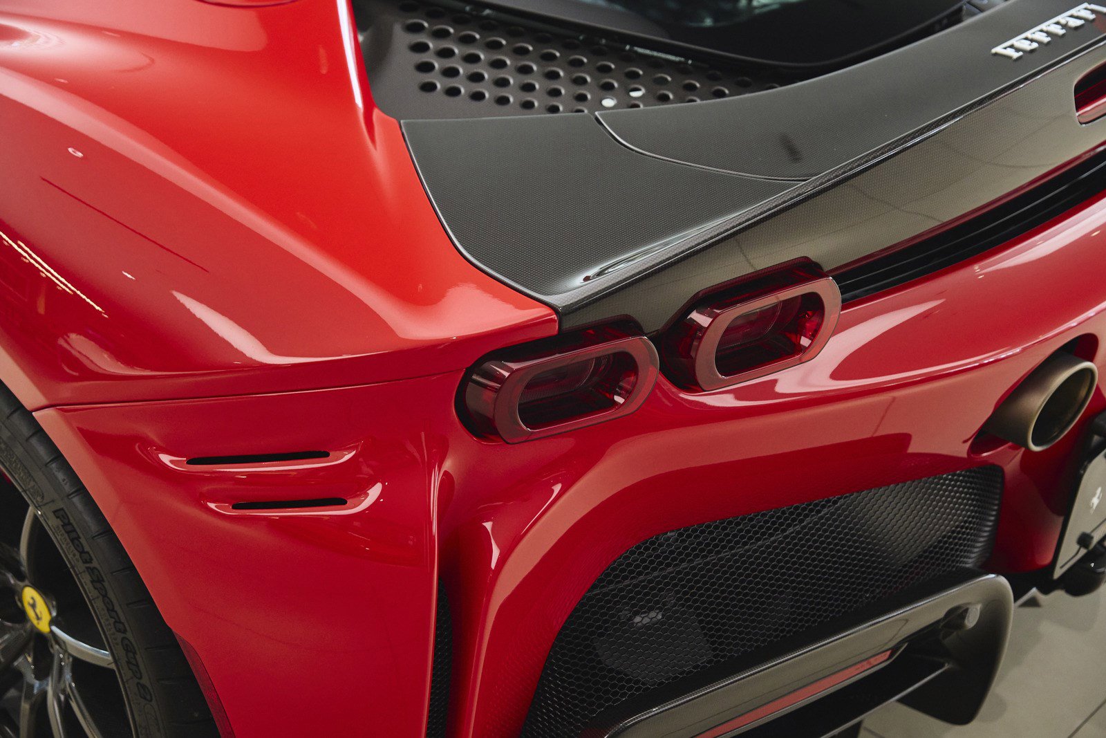2022 Ferrari SF90 Spider Assetto Fiorano photo 16