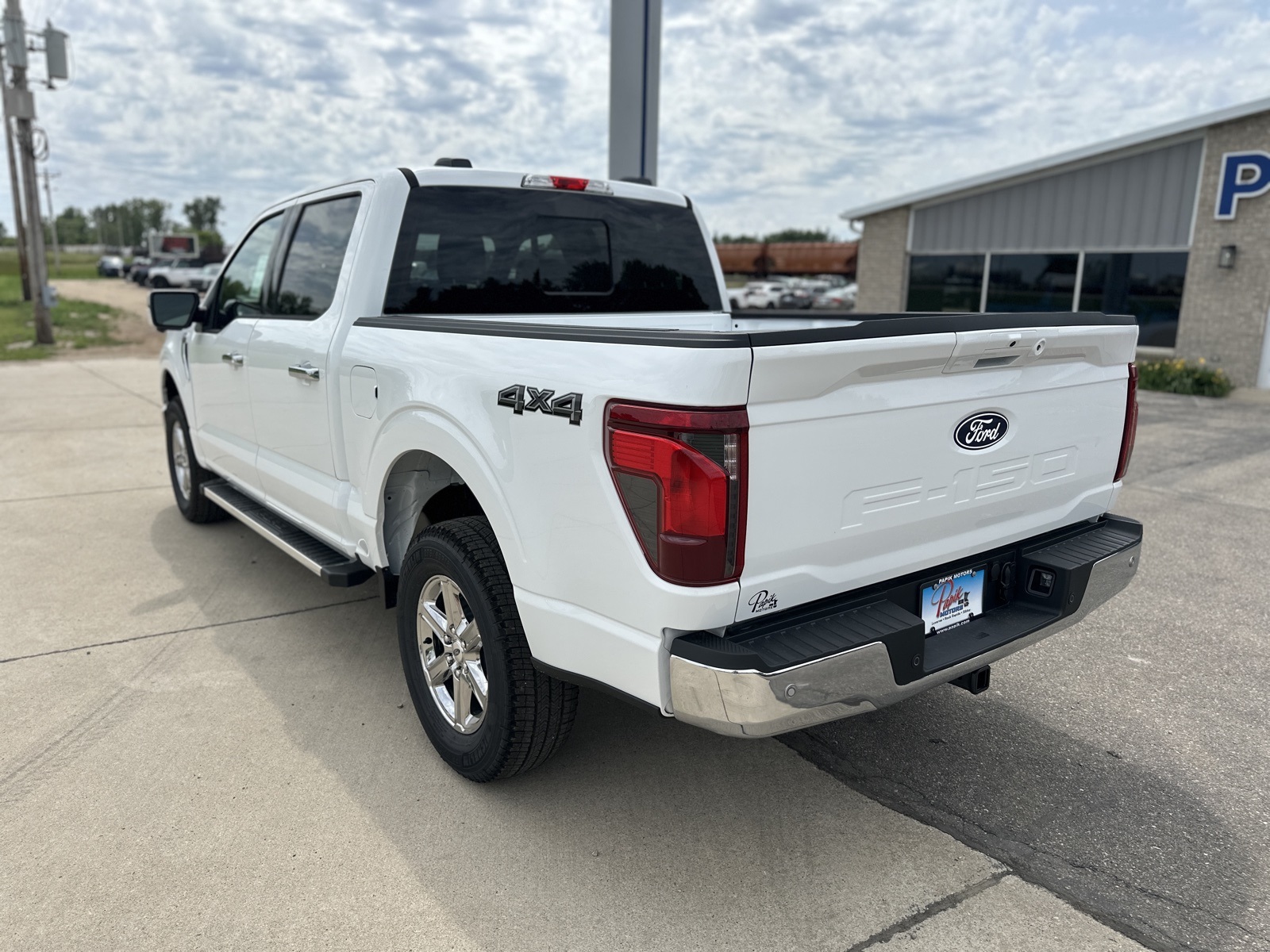 2025 Ford F-150 XLT photo 4