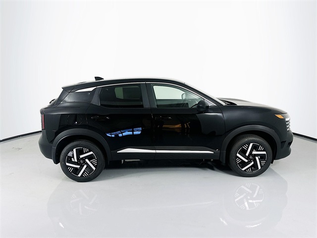 2025 Nissan Kicks SV photo 7