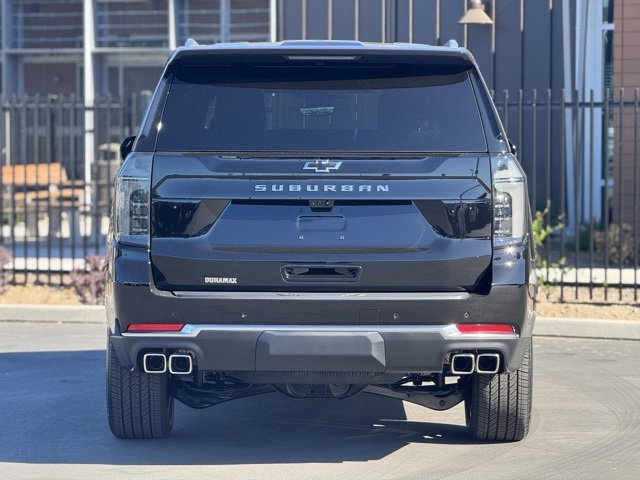 2025 Chevrolet Suburban High Country photo 2