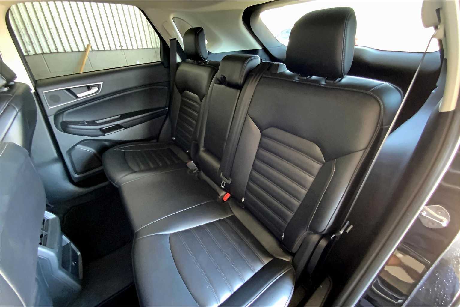 2023 Ford Edge SEL photo 19