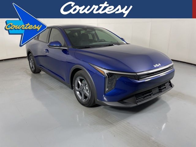 2025 Kia K4 LXS's photo