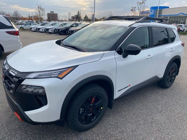 2026 Nissan Rogue SV photo 3