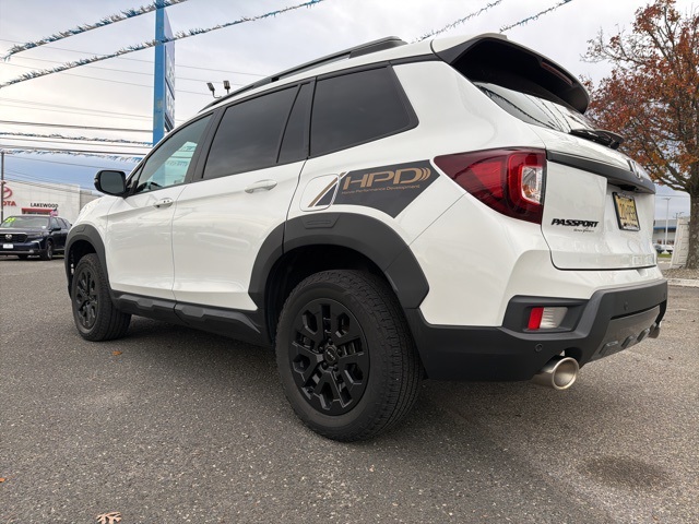 2022 Honda Passport TrailSport photo 3