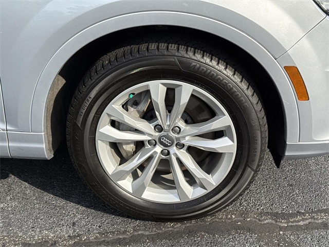 2019 Audi Q7 55 Premium photo 11