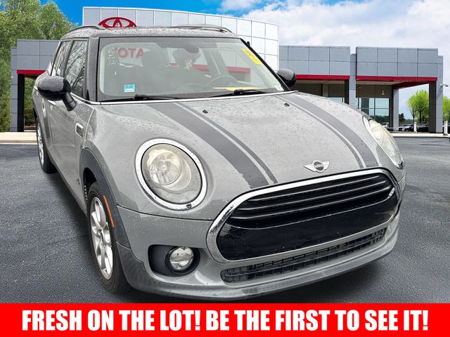 2017 MINI Clubman Base's photo