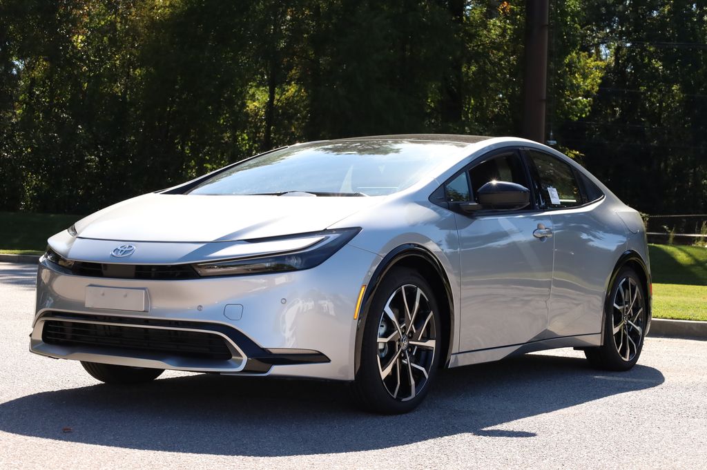 2026 Toyota Prius XSE Premium's photo