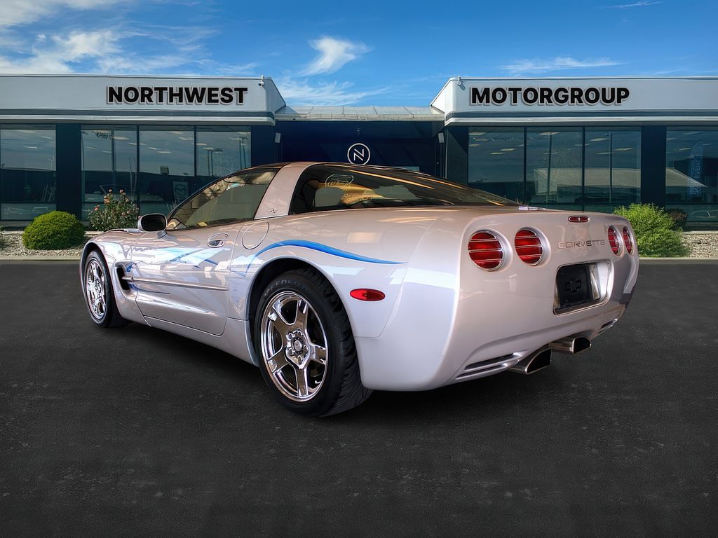 1998 Chevrolet Corvette Base photo 4