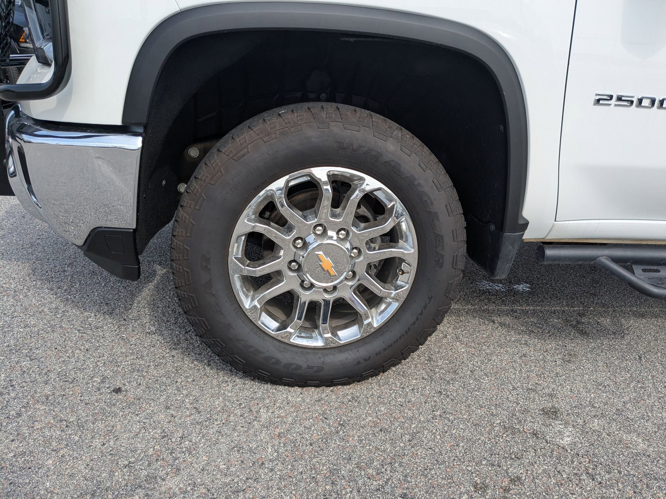 2024 Chevrolet Silverado 2500HD LTZ photo 10