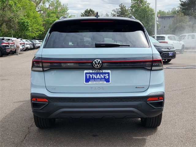 2025 Volkswagen Taos SE photo 4