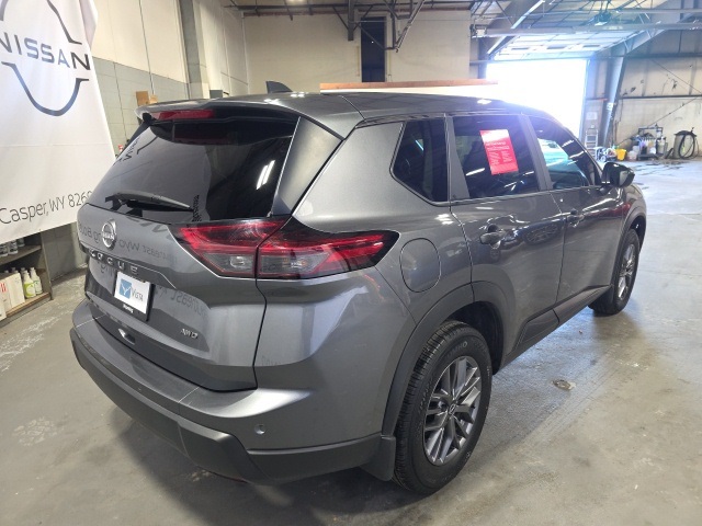 2024 Nissan Rogue S photo 3