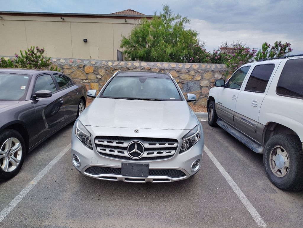 2019 Mercedes Benz GLA 250 4MATIC photo 4