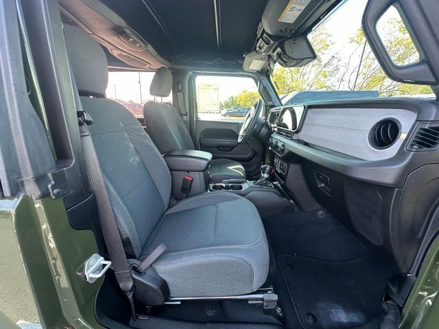 2024 Jeep Wrangler Sport S photo 23
