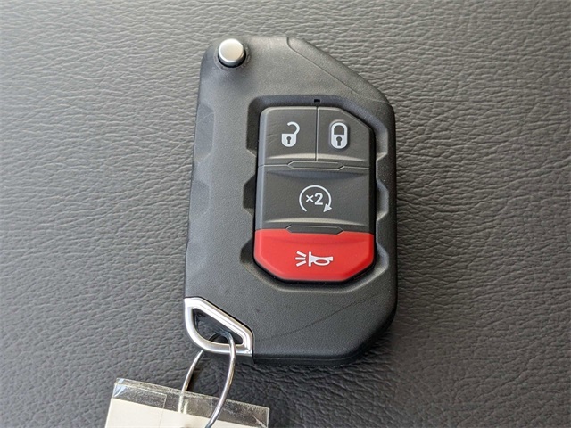 2024 Jeep Wrangler Sahara photo 35