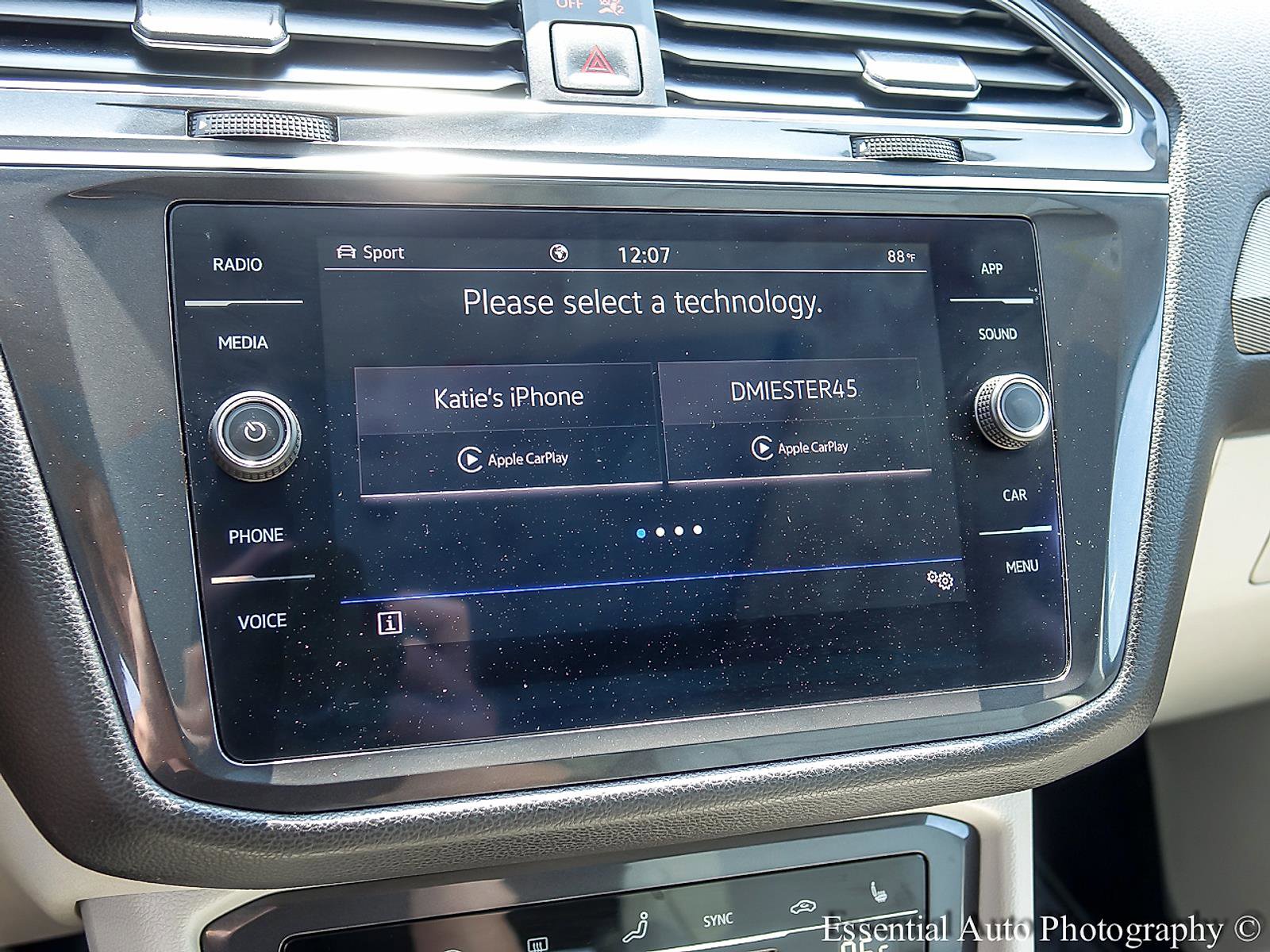 2022 VOLKSWAGEN TIGUAN - Image 13