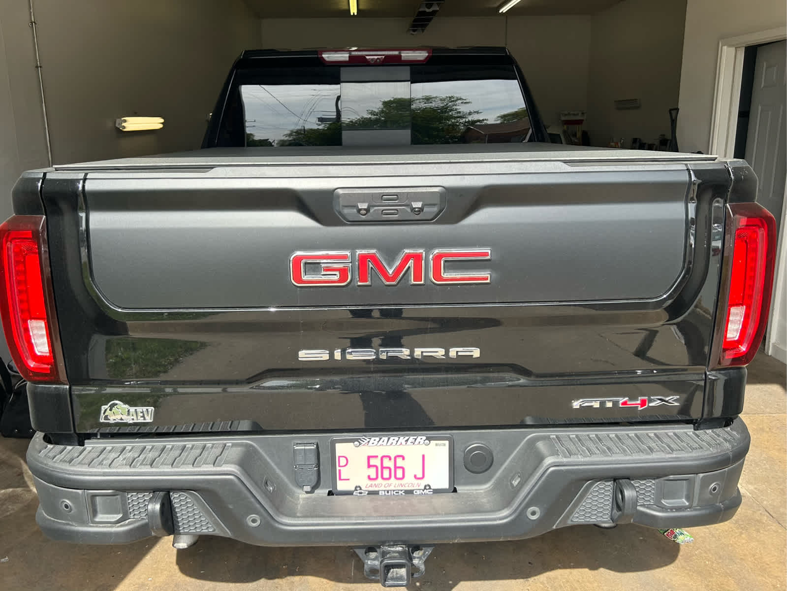 2023 Gmc Sierra 1500 AT4X photo 2