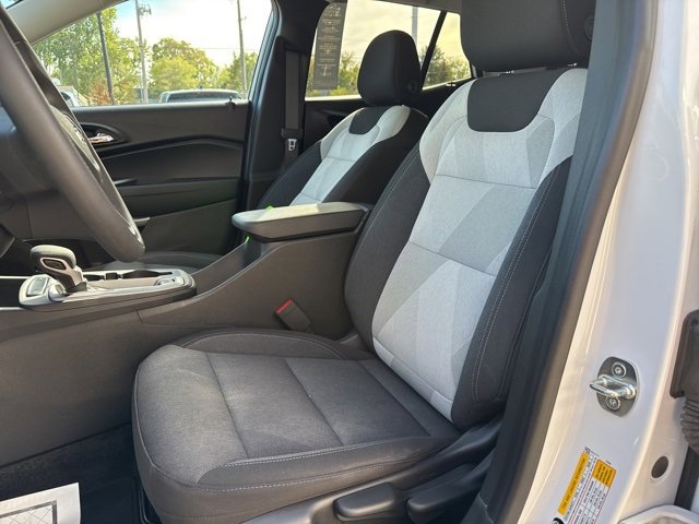 2024 Chevrolet Trax LS photo 21