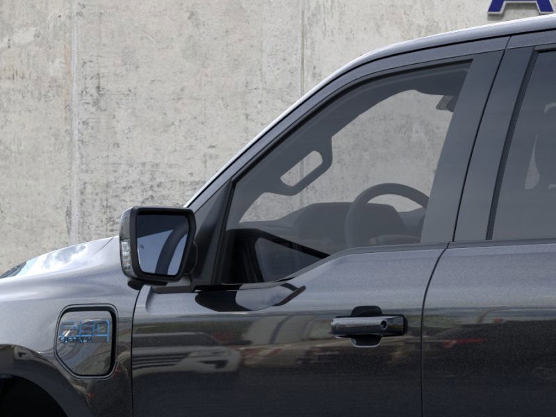 2025 Ford F-150 Lightning Platinum photo 15