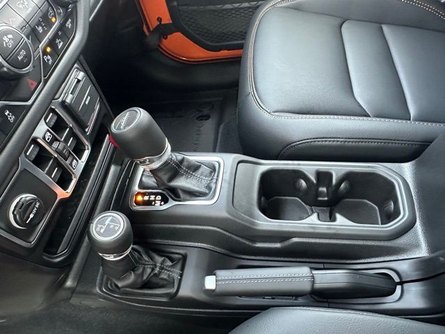 2025 Jeep Gladiator Sport photo 26