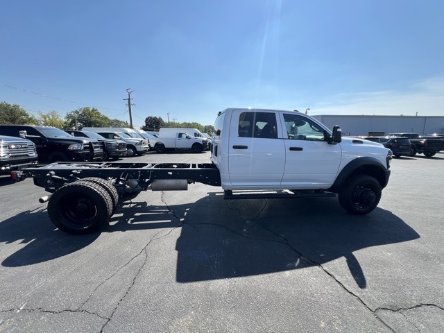 2025 Ram 5500 photo 2