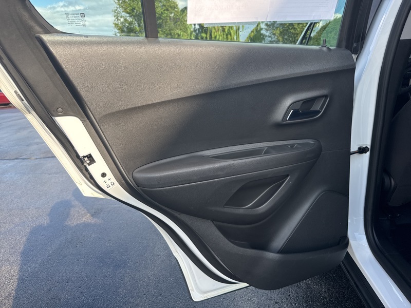 2018 Chevrolet Trax LS photo 28