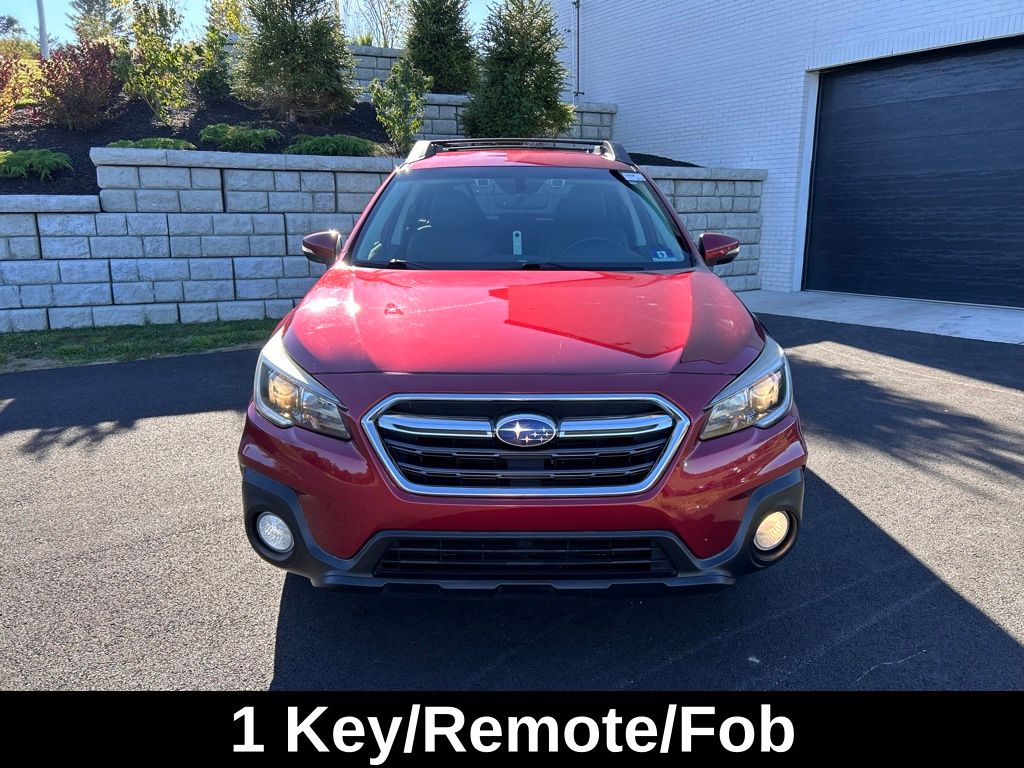 2019 Subaru Outback 2.5i photo 2