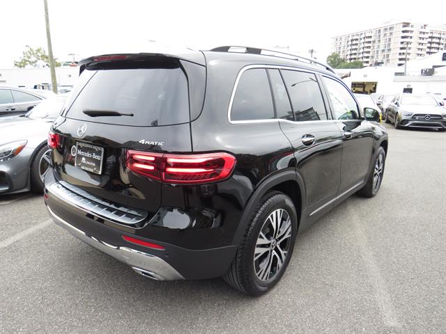 2024 Mercedes Benz GLB 250 4MATIC photo 3