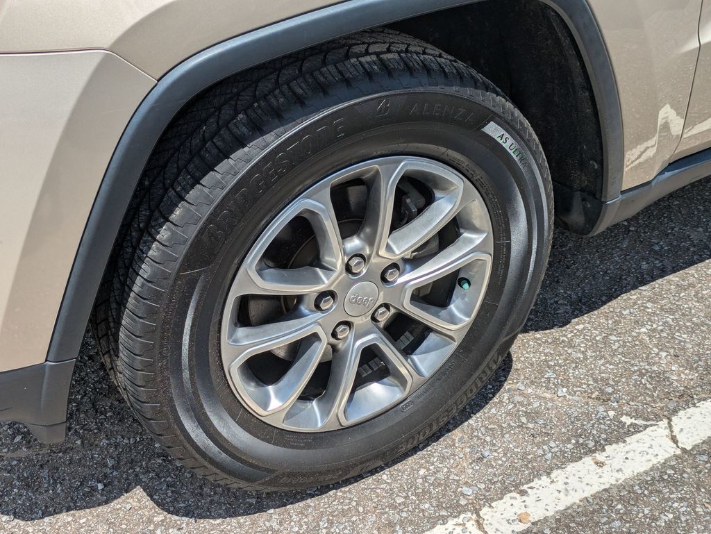 2014 Jeep Grand Cherokee Limited photo 4